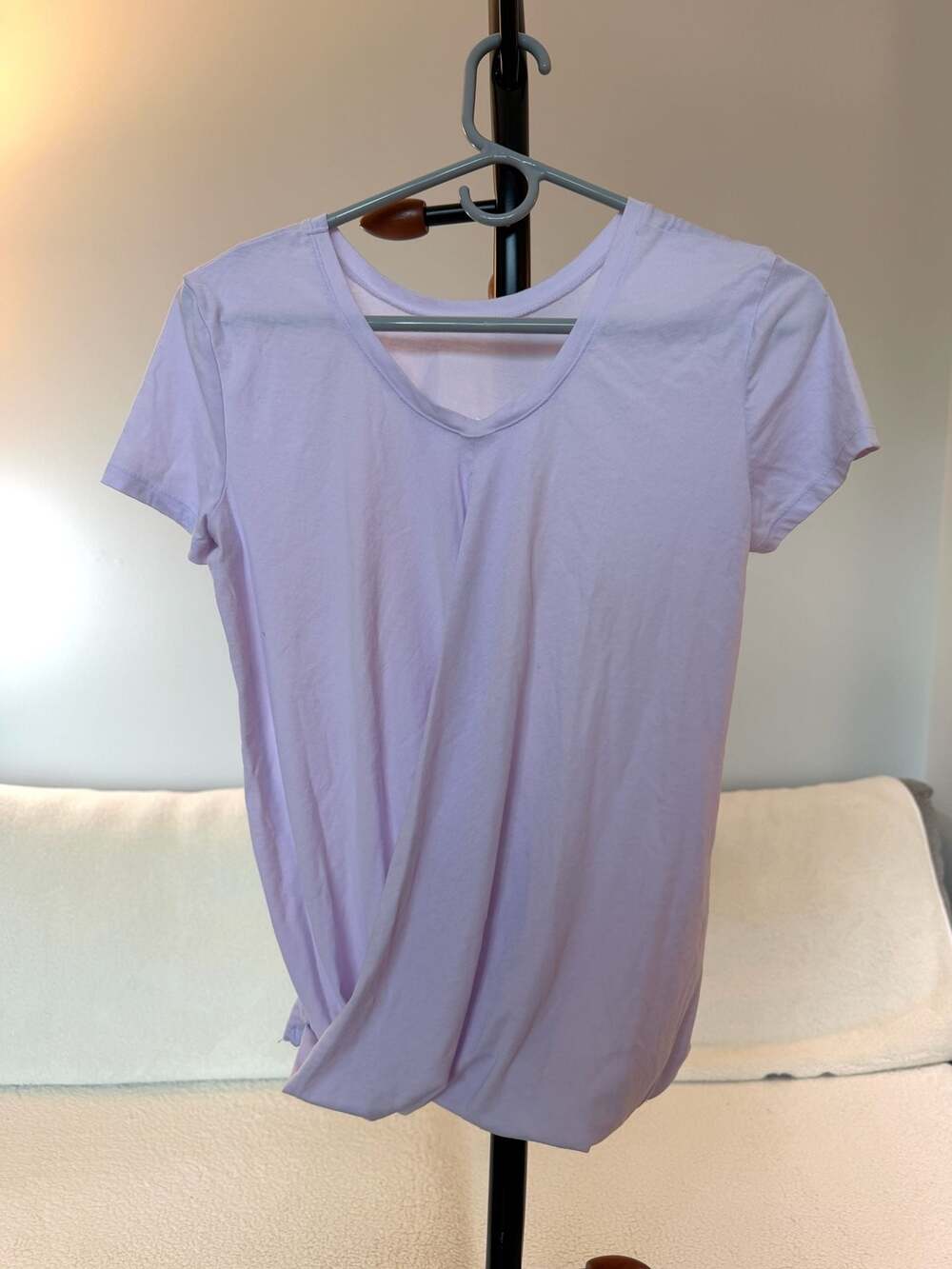 Victoria’s Secret Sport Lavender Twist Back V-Neck T-Shirt Cotton Tee